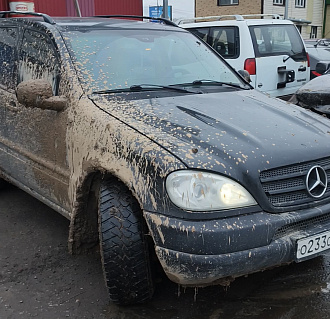Добрый день всем! Подвела стрелка уровня бензина. Нужно подвезти топливо . АИ 92-95 5-10 литров. Либо на тросу до заправки - трос есть !Спасибо! вытащить застрявшую машину Мерседес 