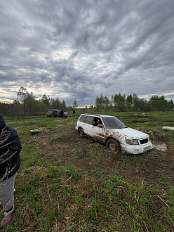 Застрял в поле, 20 метров от дороги вытащить застрявшую машину Subaru forester sf5