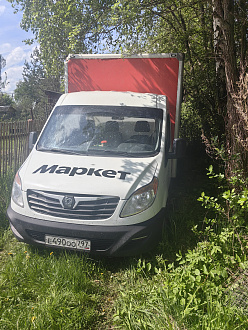 помогите, слез в кювет задними левыми колесами. Своими силами не вылезу вытащить застрявшую машину Sollers Atlant будка