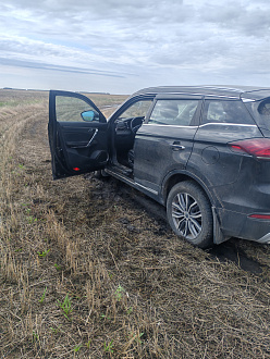 Застрял в поле 500 метров от асфальта. вытащить застрявшую машину Geely атлас про.