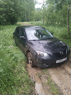 Застрял в поле в калее вытащить застрявшую машину Мазда3