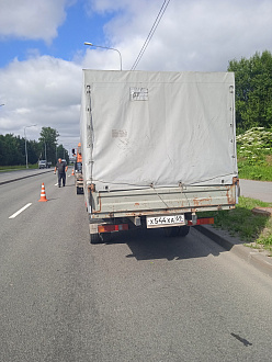 Заглохла газелька и не заводится, нужно отбуксировать на шафировский проспект, заранее спасибо вытащить застрявшую машину Газель некст
