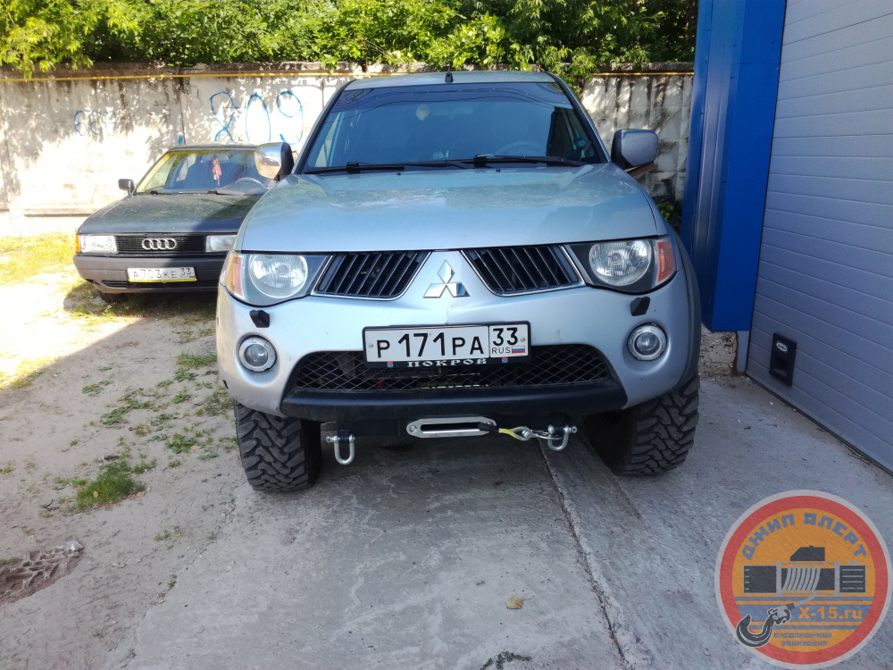 Митсубиши L200 Москва