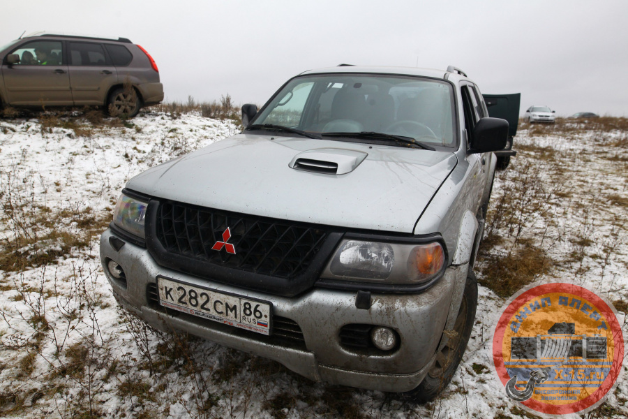 автоволонтеры и доброволец MitsubishiPajeroSport Евгений оказал помощь застрявшему Радищева 126, которые писал что: MitsubishiPajeroSport Ульяновск